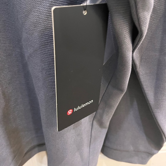Lululemon - Picture 4 of 6